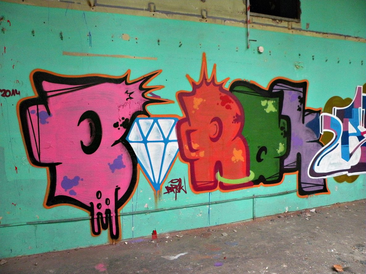 Graffiti Bombing - Photo by kraby - BRAK (2014)