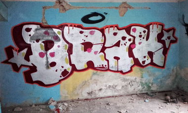 Graffiti Bombing in Madagaskar - Photo by kraby - brak (2016)