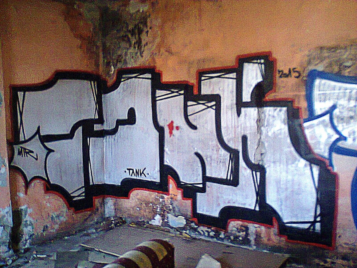 Graffiti Bombing - Photo by kraby (2015)