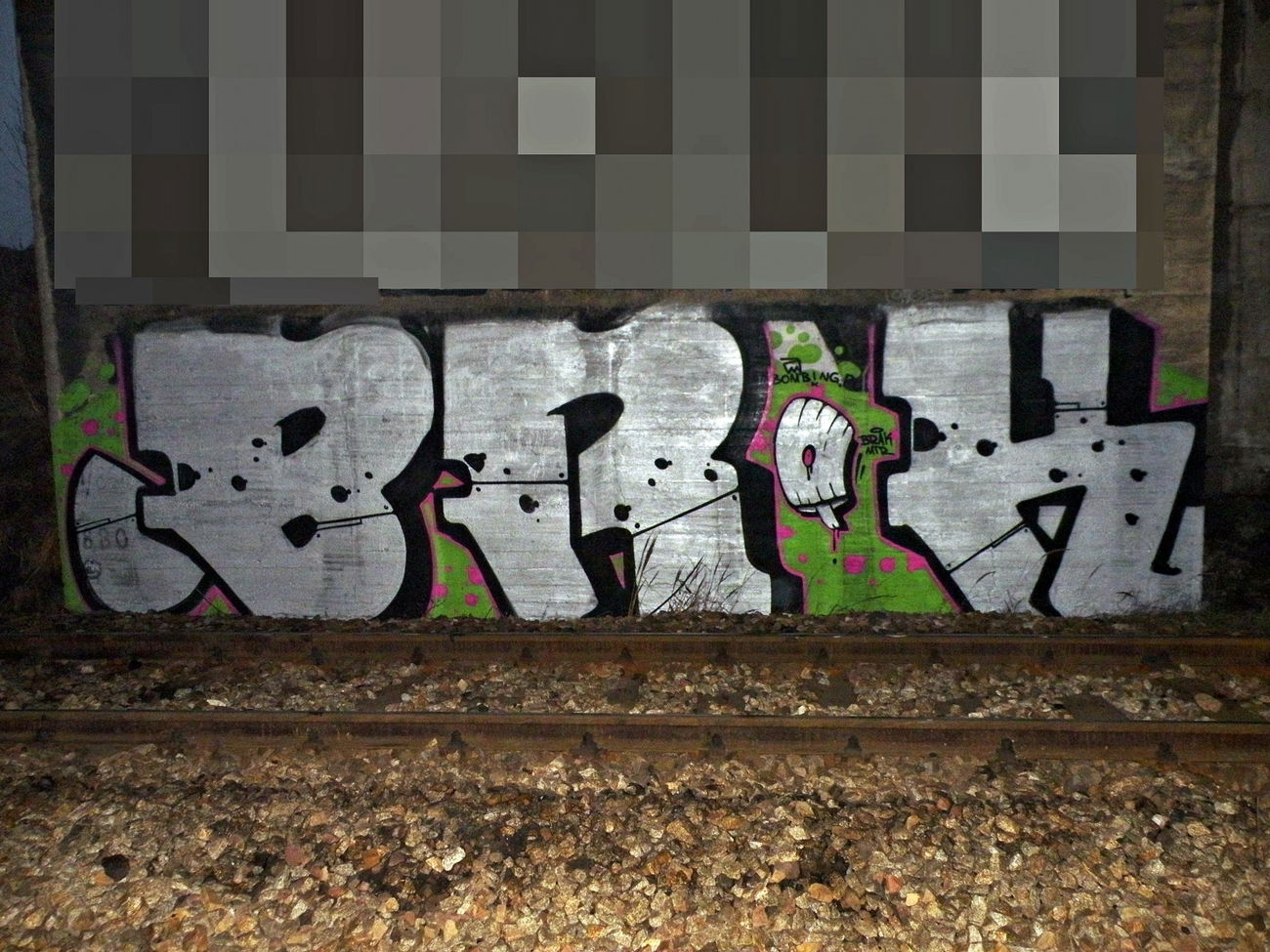 Graffiti Wall - Photo by kraby (2017)