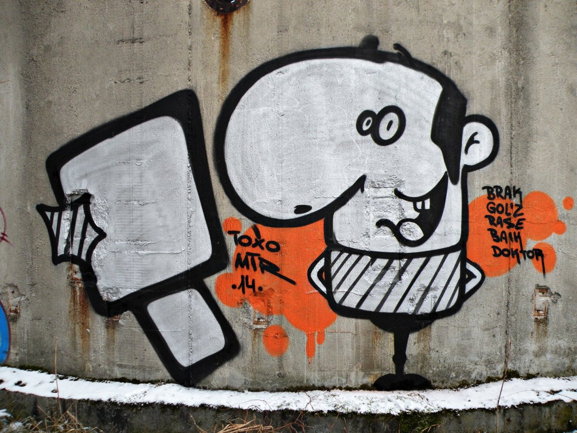 Graffiti Bombing - Photo by kraby (2014)