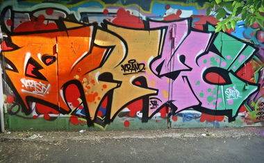 Graffiti Wall - Photo by kramz - Kramz (2014)