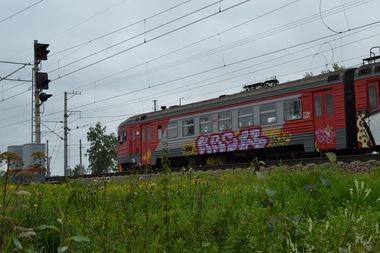 Graffiti Train in Saint Petersburg - Photo by krasiwo - piter (2013)