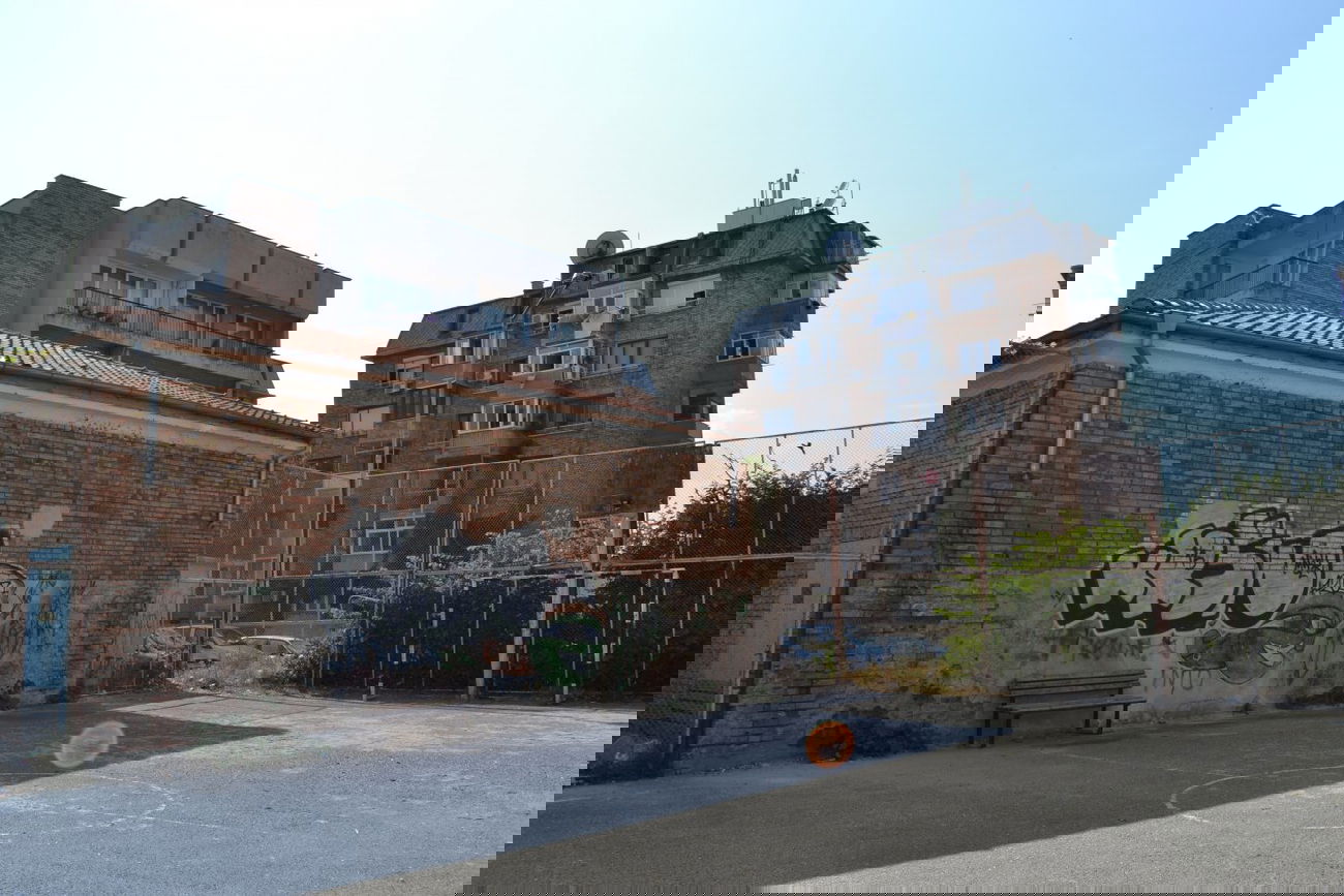 Graffiti Bombing in Burgas - Photo by krasiwo (2013)