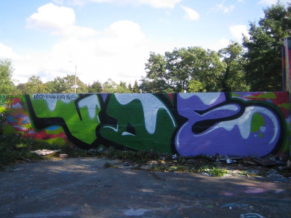 Graffiti Wall - Photo by krawallo - VDE, Dresden