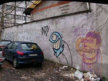 Graffiti Bombing - Photo by kret_27