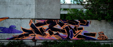Graffiti Wall - Photo by krote - kkrroott, MTWcrew