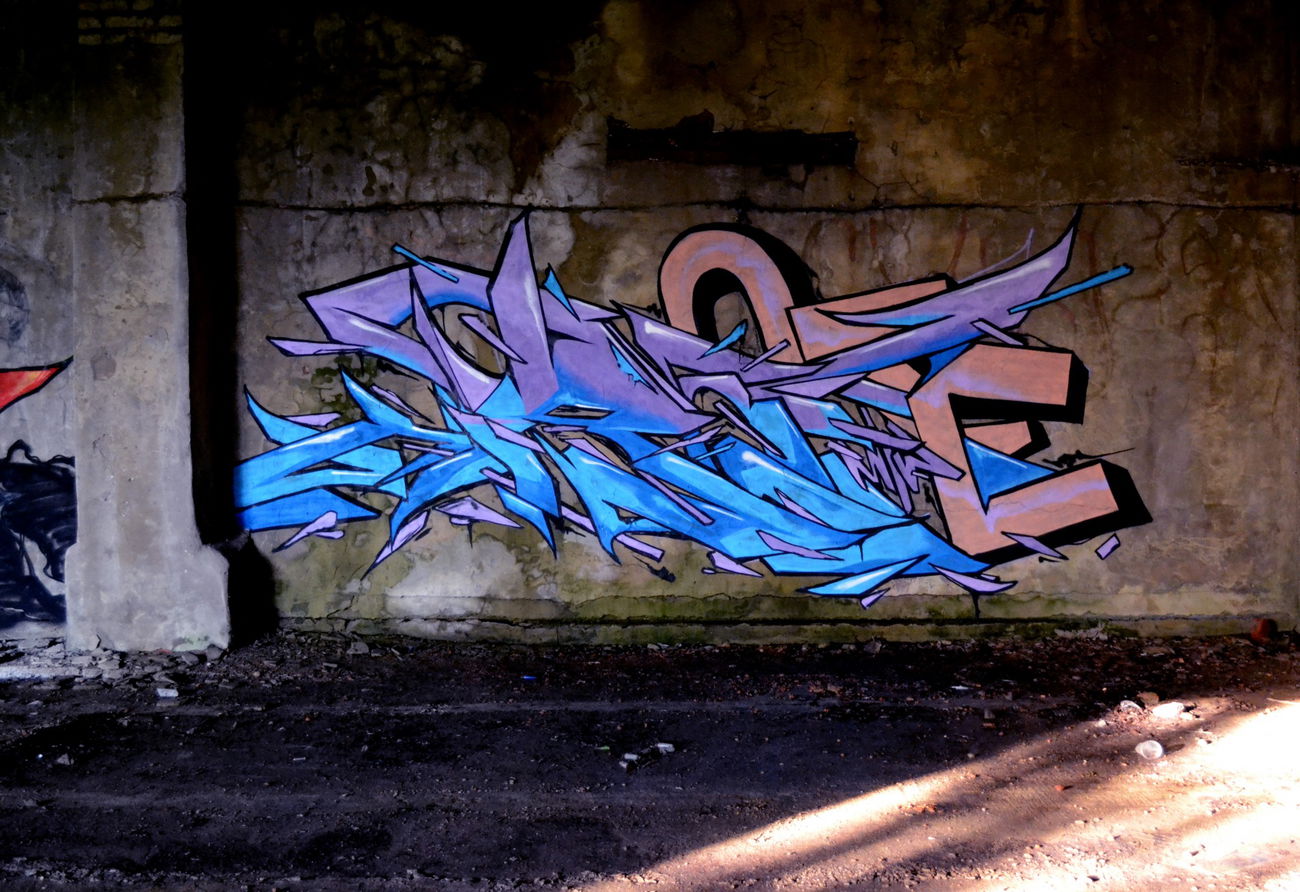Graffiti Wall - Photo by krote