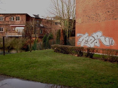 Graffiti Bombing - Photo by krsn - ker