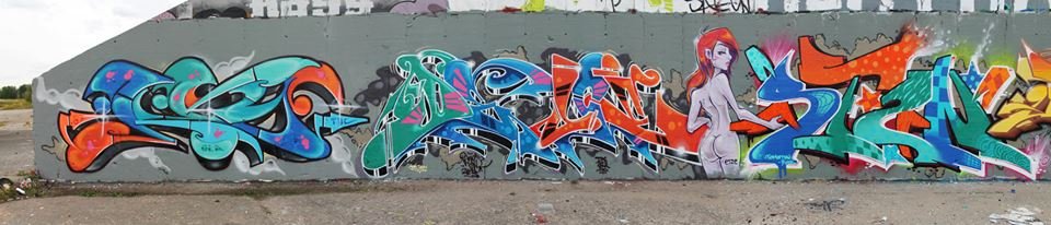 Graffiti Wall in Berlin - Photo by kry82 - kry, dejoe, stan (2013)