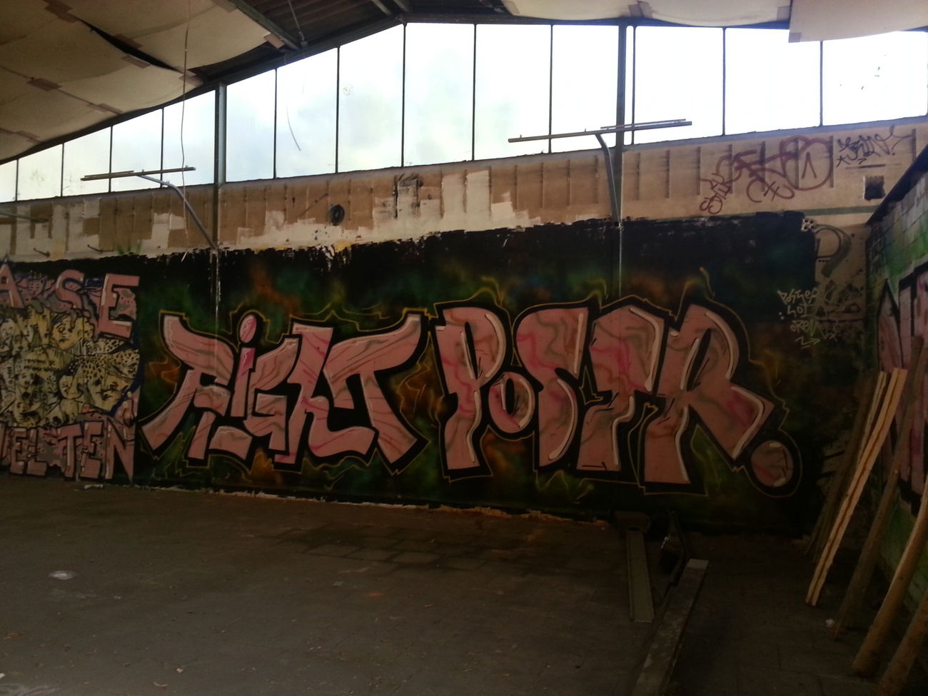 Graffiti Wall - Photo by kshone - aigh, alright, postr