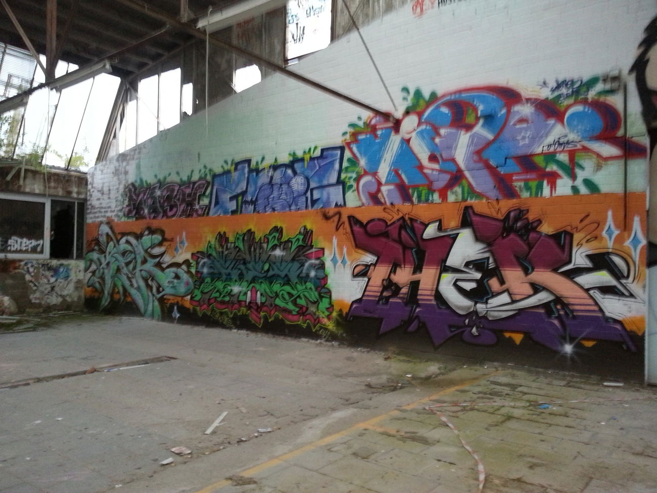 Graffiti Wall - Photo by kshone - hope, postr, ges