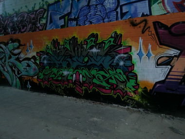 Graffiti Wall - Photo by kshone - ges, ker, oh