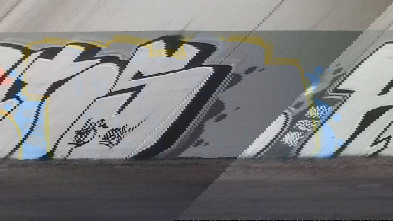 Graffiti Bombing - Photo by ktos - ktos, max, maxcrew (2014)