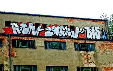 Graffiti Bombing in Kalisz - Photo by ktsOikBats1 - Kts, oik, bats