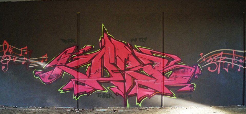 Graffiti Wall - Photo by kuerbiskerne37 (2013)