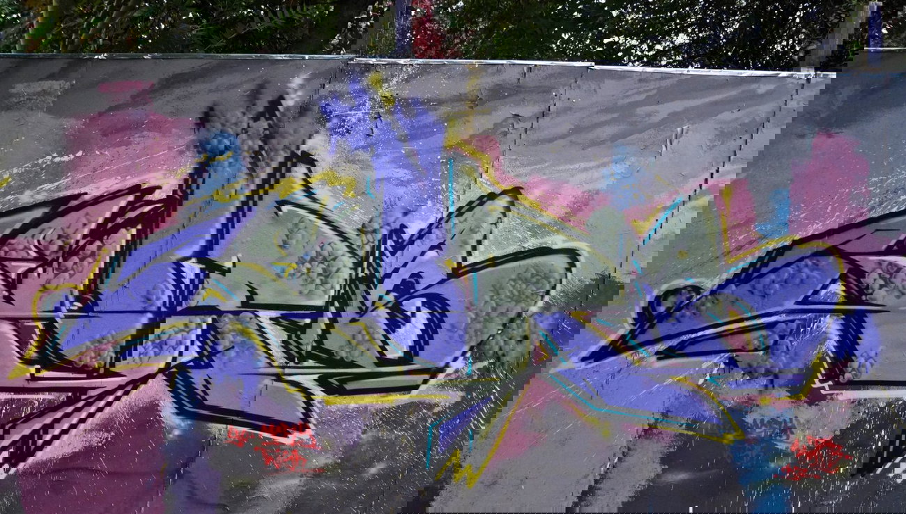 Graffiti Wall - Photo by kuerbiskerne37