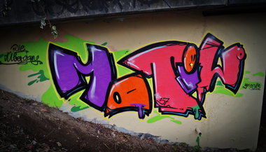Graffiti Wall - Photo by kuerbiskerne37 (2014)