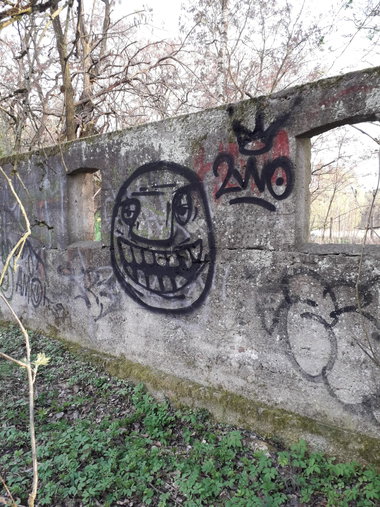 Graffiti Wall - Photo by kwiatXwhoyou
