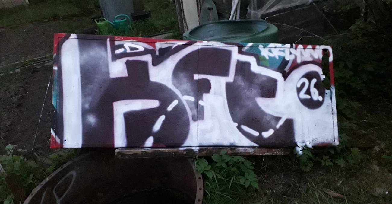 Graffiti Street Art - Photo by kwiatXwhoyou