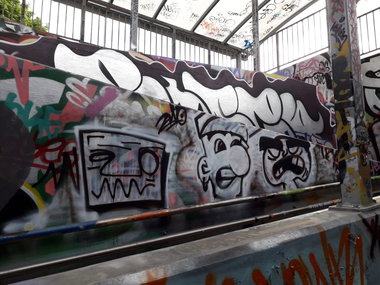 Graffiti Wall - Photo by kwiatXwhoyou - character (2026)