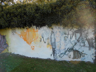 Graffiti Wall - Photo by kybzer