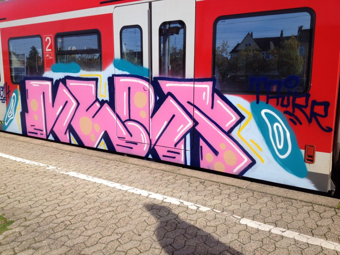 Graffiti Train - Photo by lackgeruch - mers, tajrr