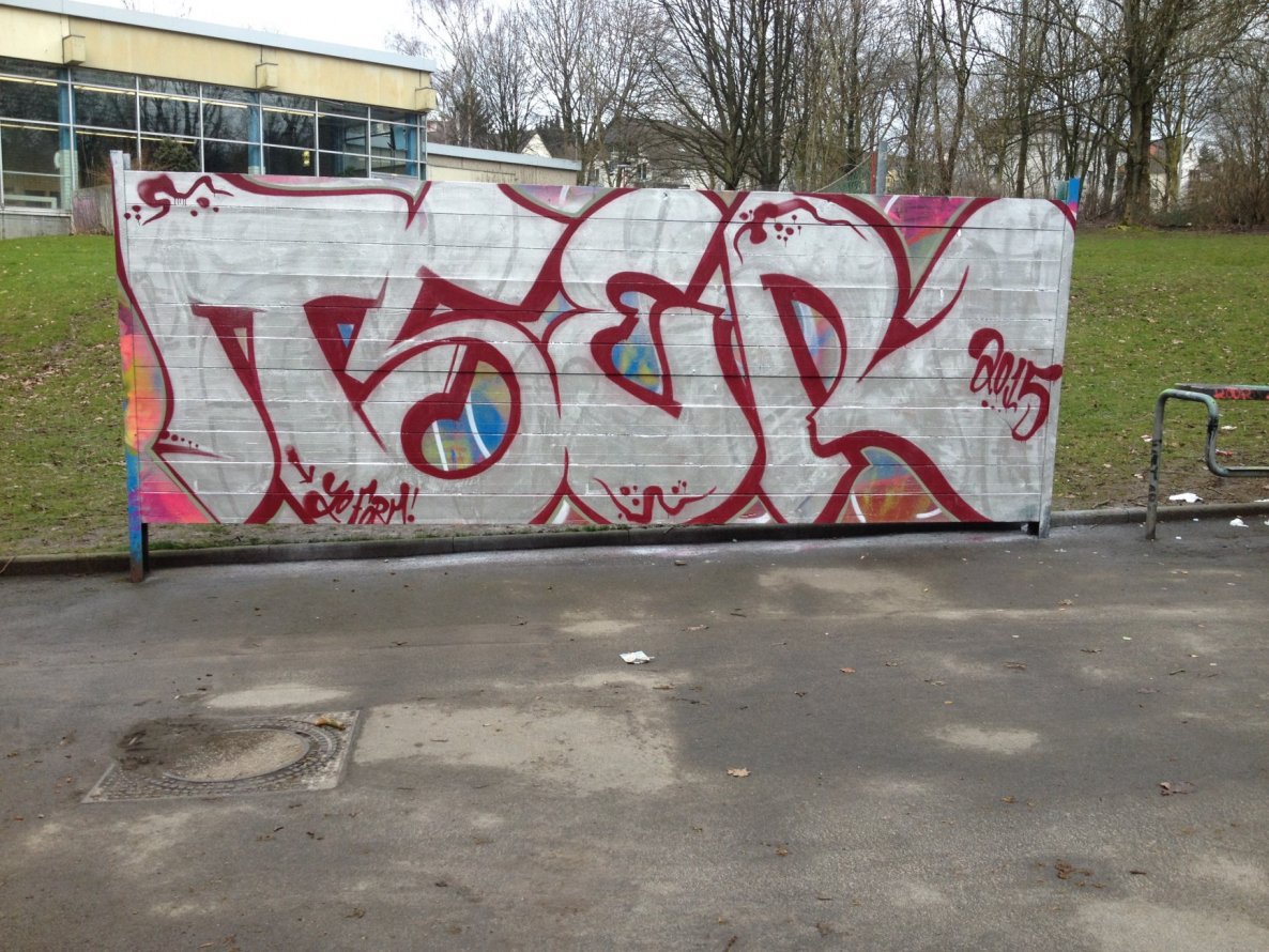 Graffiti Wall - Photo by lackgeruch - tser, form, solingen