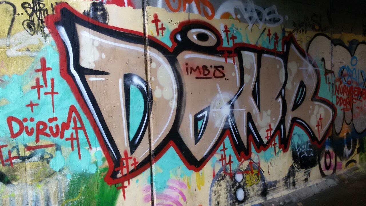 Graffiti Wall - Photo by lackgeruch - döner, dönr