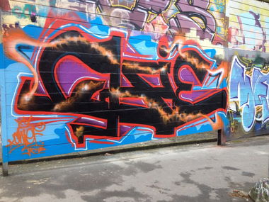 Graffiti Wall - Photo by lackgeruch - chief, hug, solingen