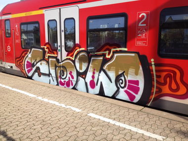 Graffiti Train - Photo by lackgeruch - sdilo