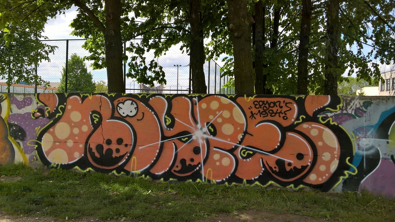 Graffiti Wall - Photo by las84r (2016)