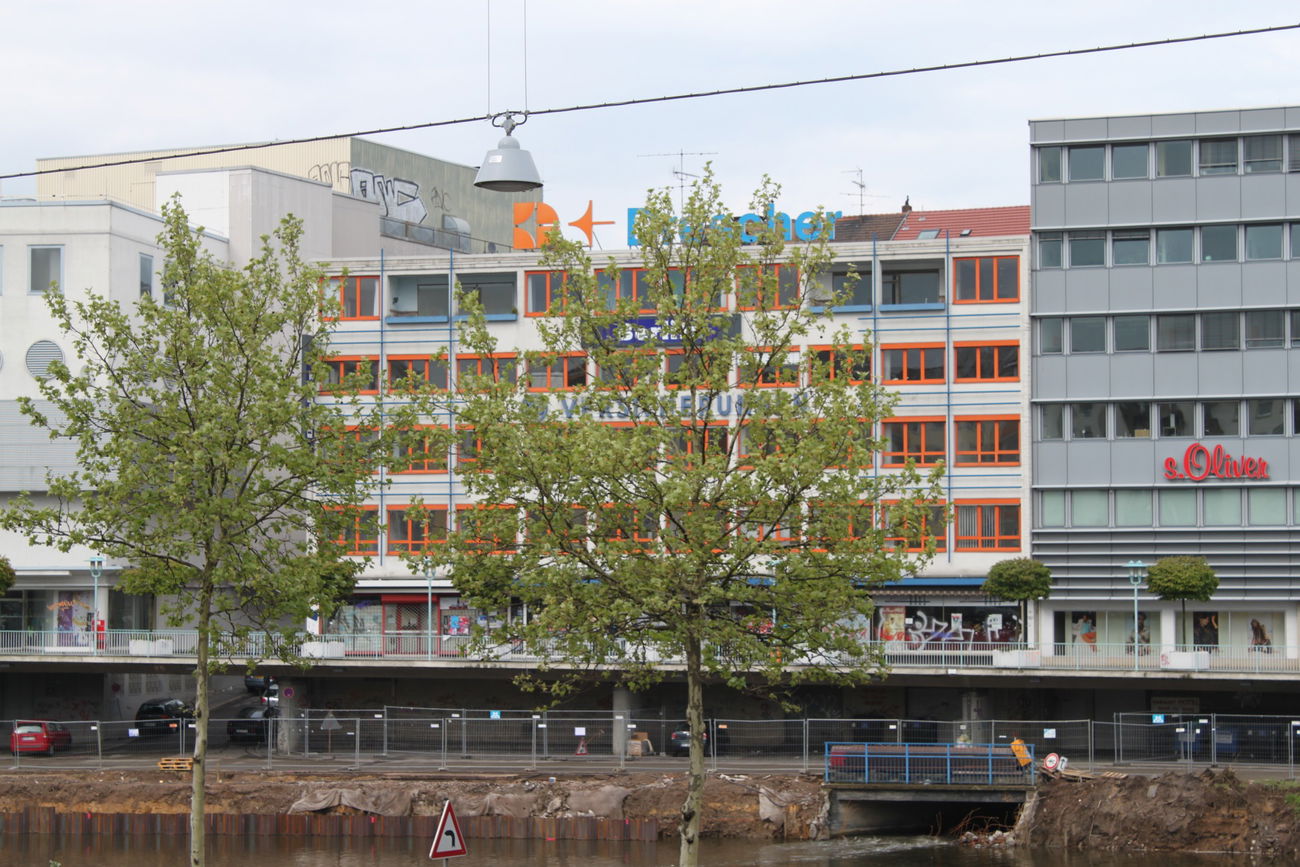Graffiti Bombing - Photo by lausbub - ANC, SAARLAND (1999)