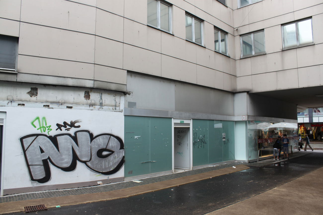 Graffiti Bombing - Photo by lausbub - ANC, SSARLAND (1999)