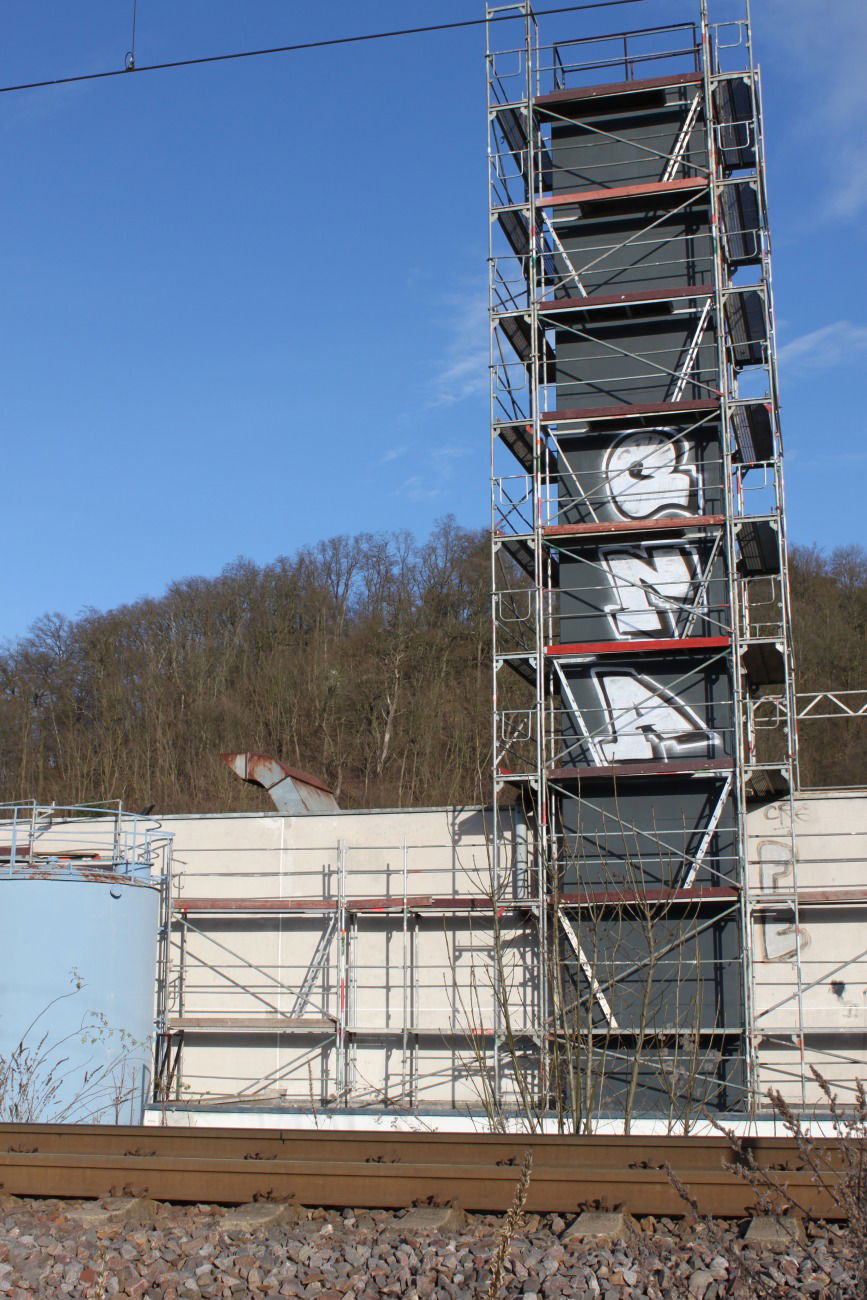 Graffiti Bombing - Photo by lausbub - ANC, SSARLAND (1999)