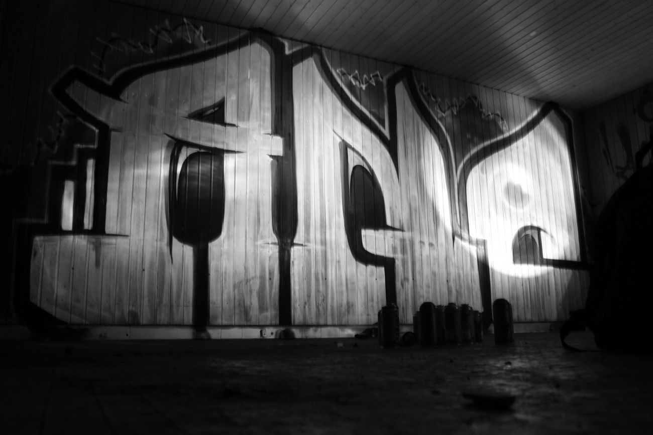 Graffiti Bombing - Photo by lausbub - ANC, SSARLAND (1999)