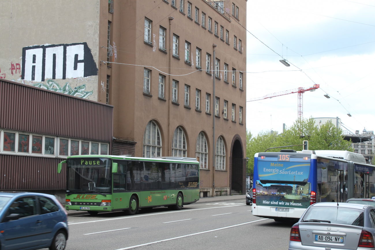 Graffiti Bombing - Photo by lausbub - ANC, SAARLAND (1999)