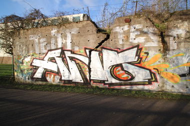 Graffiti Wall - Photo by lausbub (1999)
