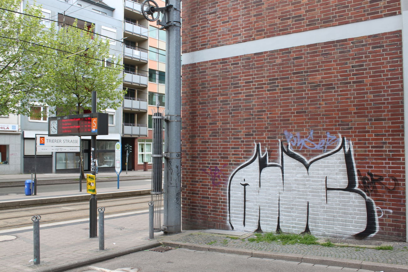 Graffiti Bombing - Photo by lausbub - ANC, SAARLAND (1999)