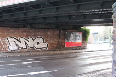 Graffiti Bombing - Photo by lausbub - ANC, SSARLAND (1999)