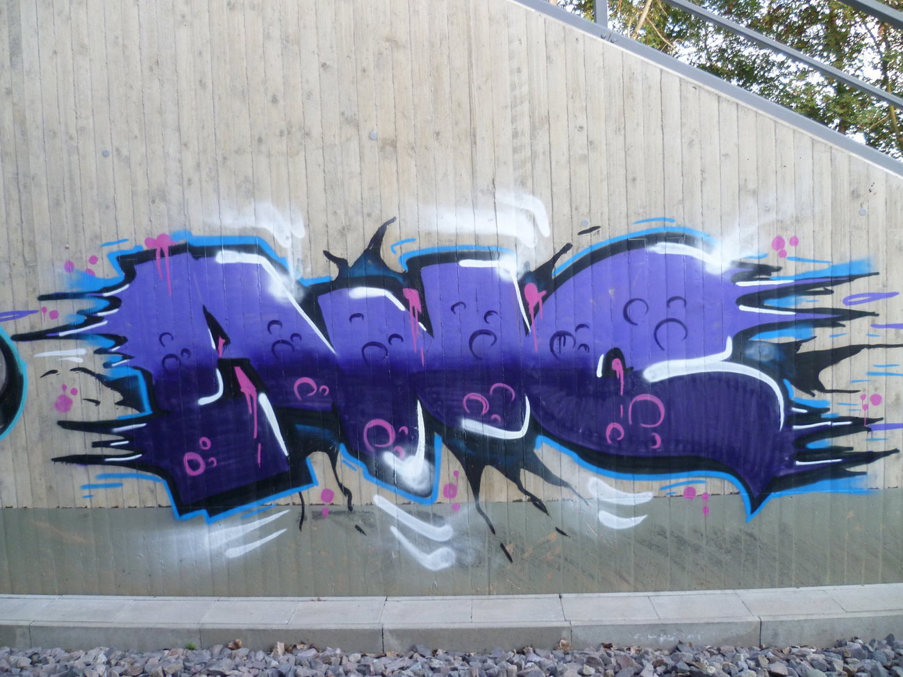 Graffiti Wall - Photo by lausbub