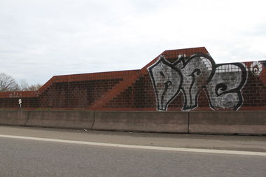 Graffiti Bombing - Photo by lausbub - ANC, SAARLAND (1999)