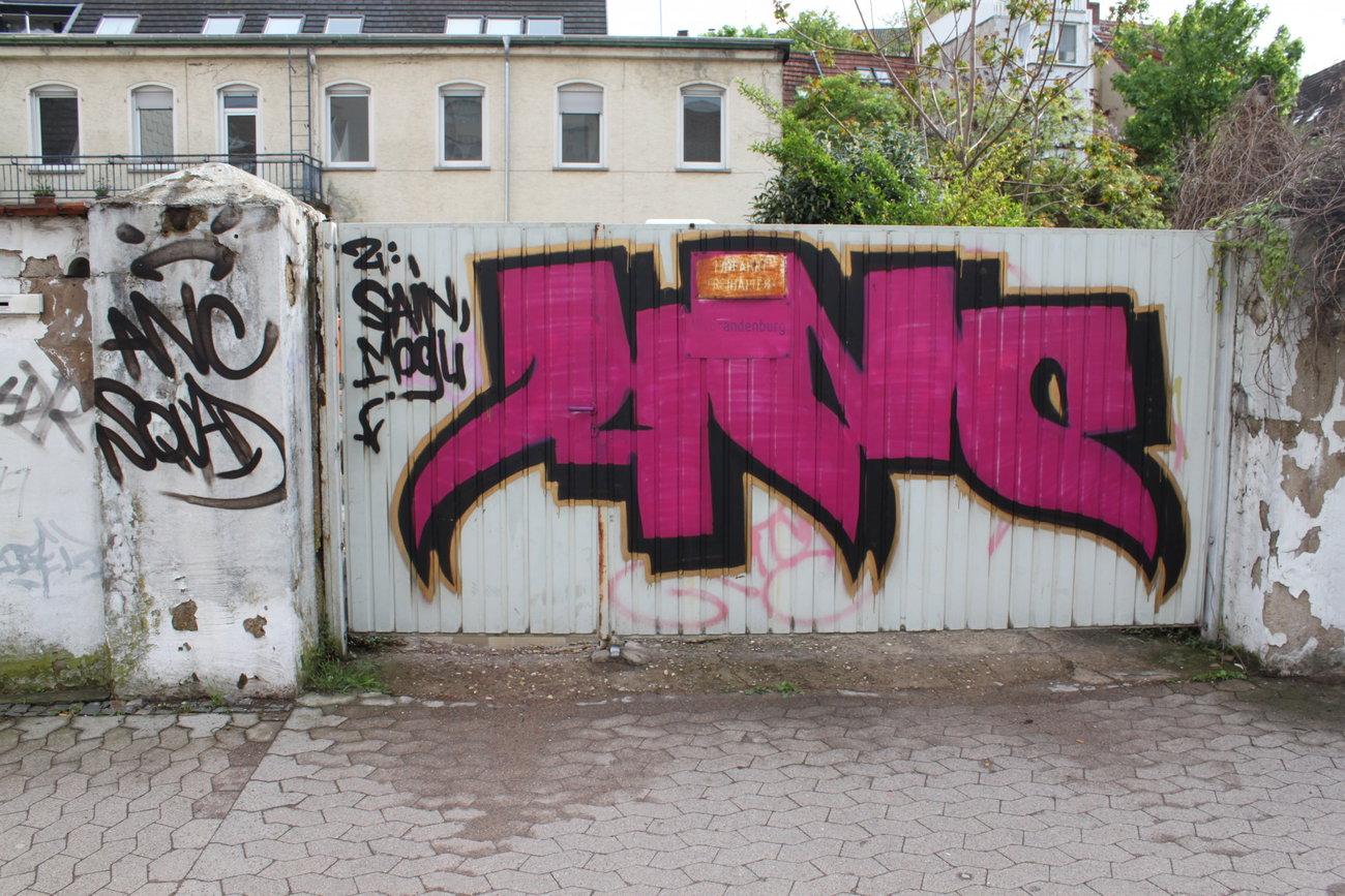 Graffiti Wall - Photo by lausbub - ANC, SAARLAND, SAARBRUECKEN (1999)