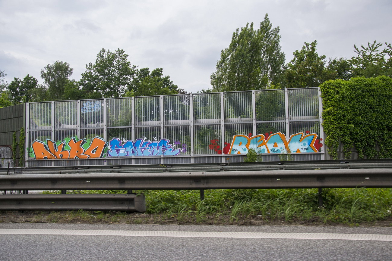 Graffiti Photo by lazovic - Akro, Rokar, reok