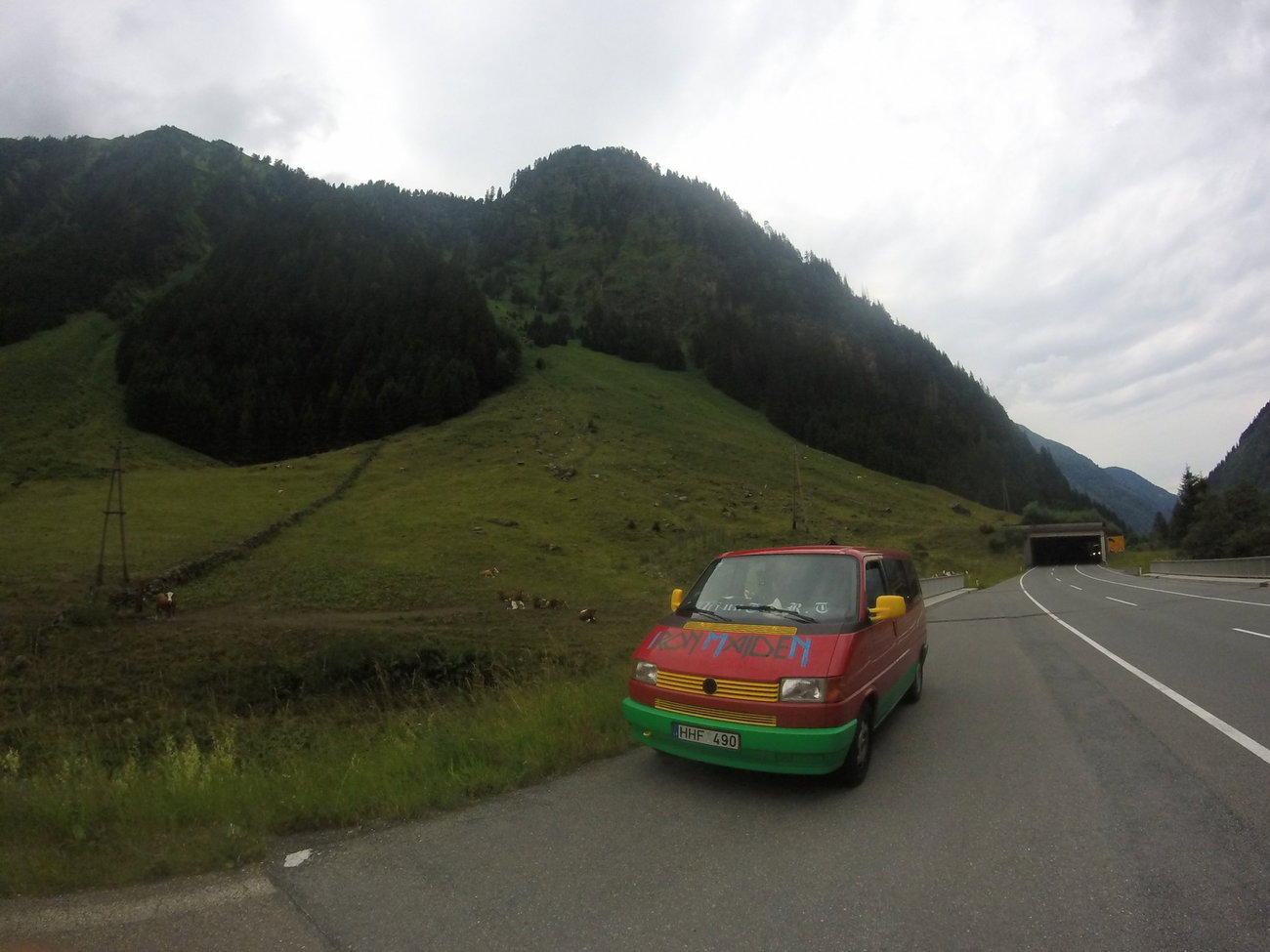 Graffiti Wall - Photo by ldkdl (2016)