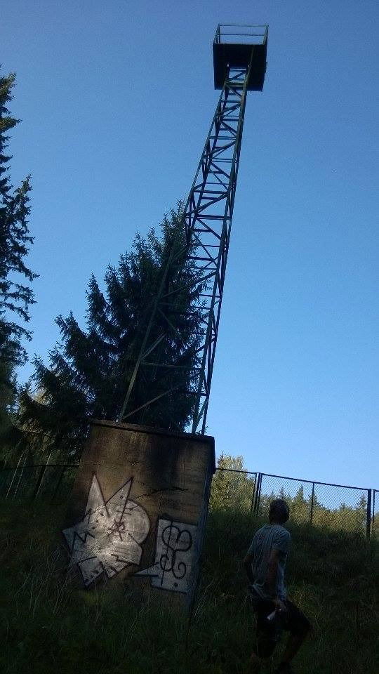 Graffiti Bombing - Photo by ldkdl (2016)