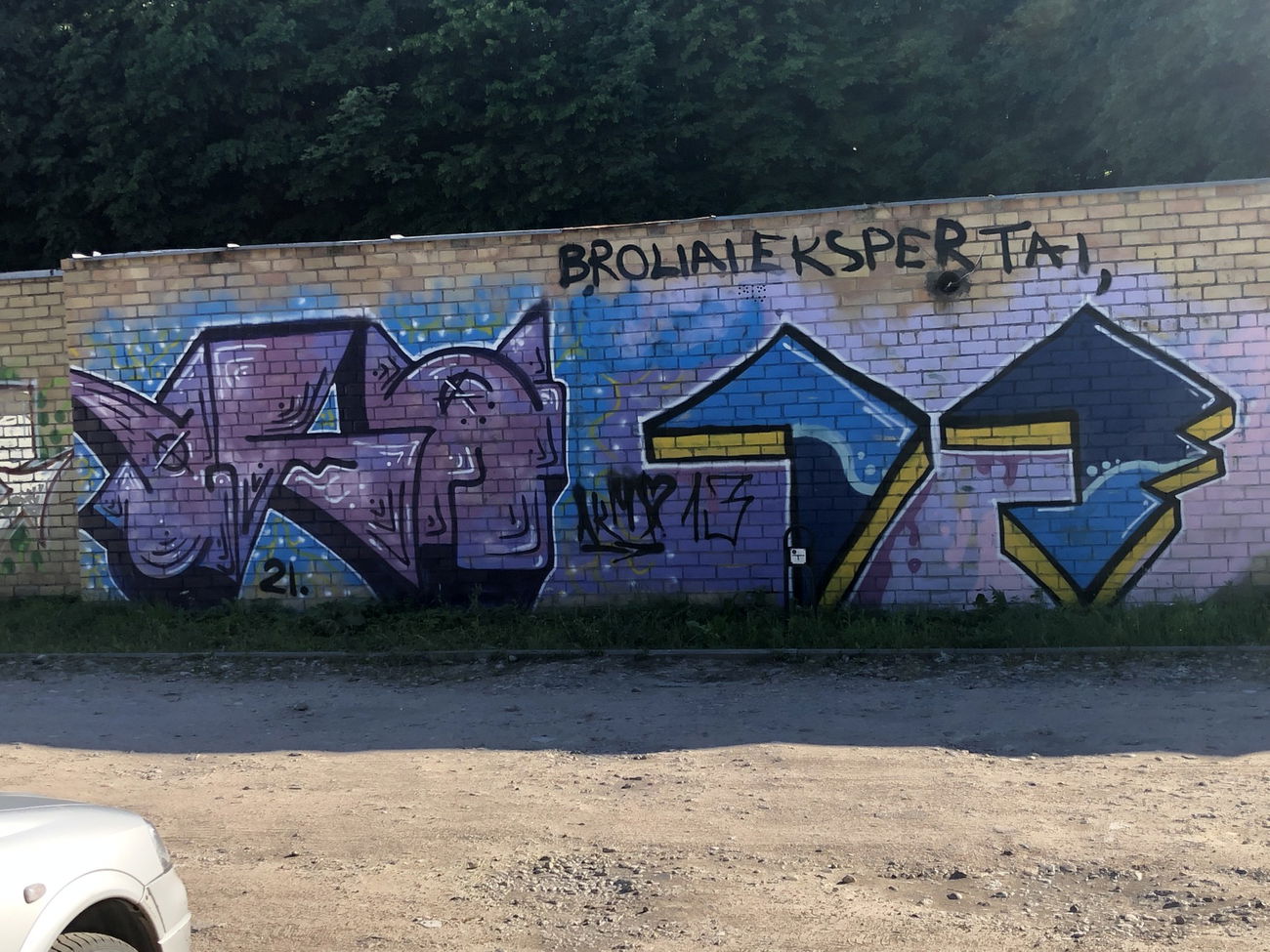 Graffiti Wall - Photo by ldkdl