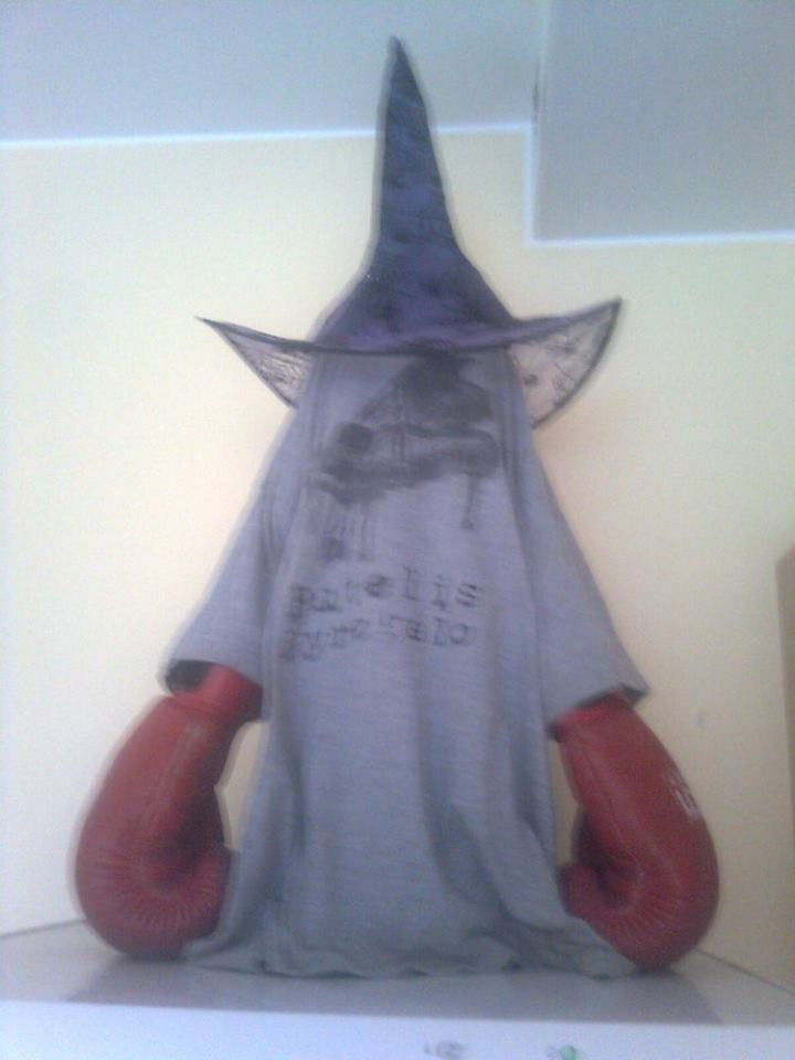 Graffiti Wall - Photo by ldkdl