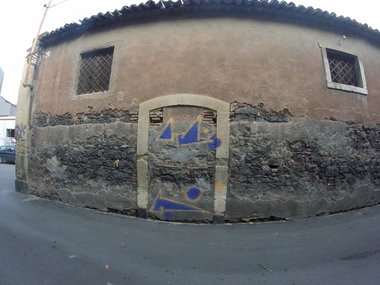 Graffiti Wall - Photo by ldkdl