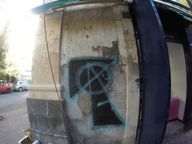 Graffiti Bombing - Photo by ldkdl